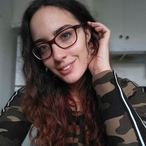 Meet your Posher, Kim